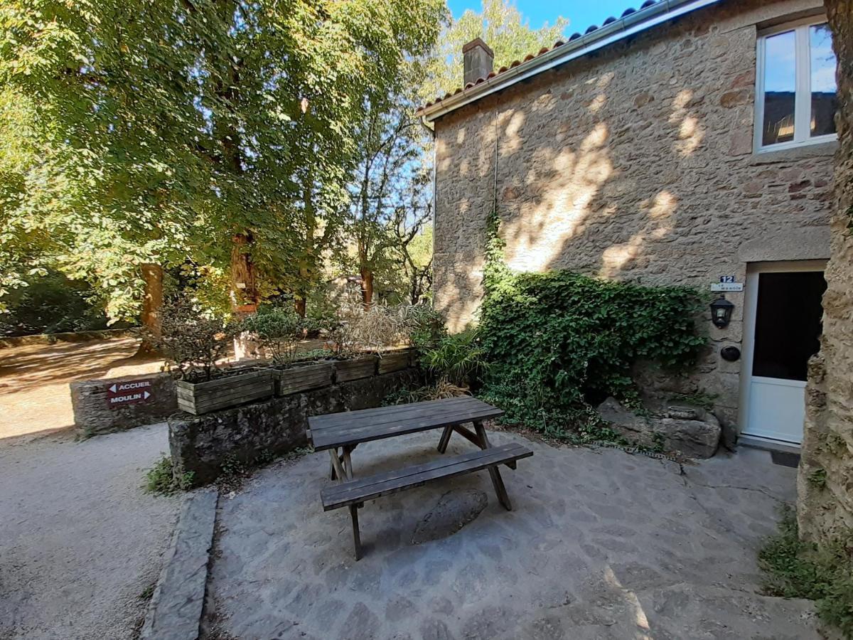 Village de Gîtes du Moulin Neuf Getigne Exterior foto