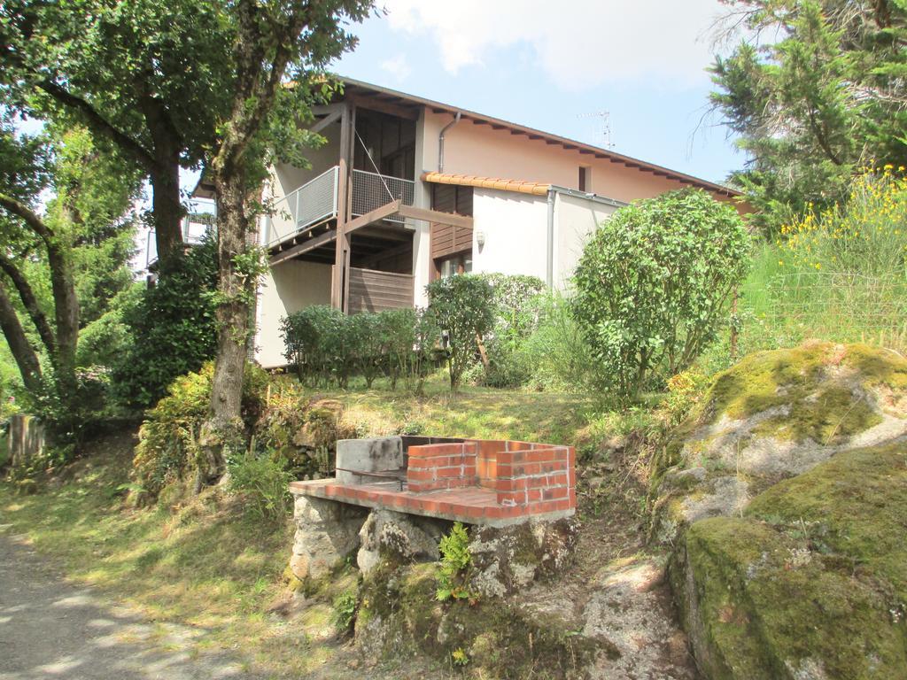 Village de Gîtes du Moulin Neuf Getigne Exterior foto